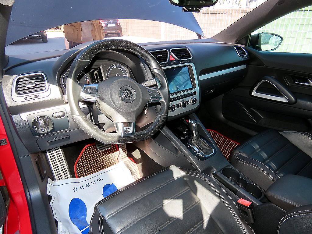 Volkswagen Scirocco — photo 07