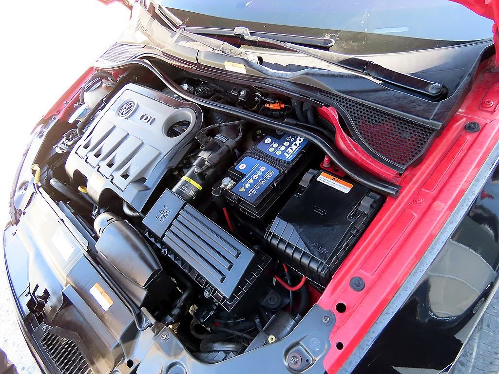 Volkswagen Scirocco — photo 16
