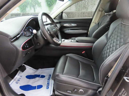 Genesis GV70 — photo 06