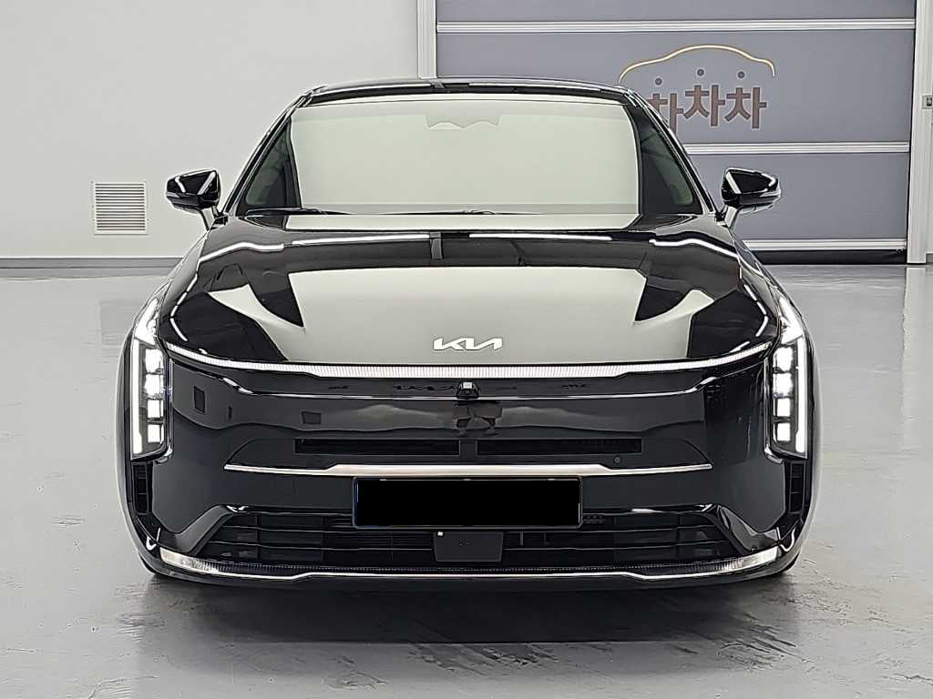 Kia K8 — photo 02