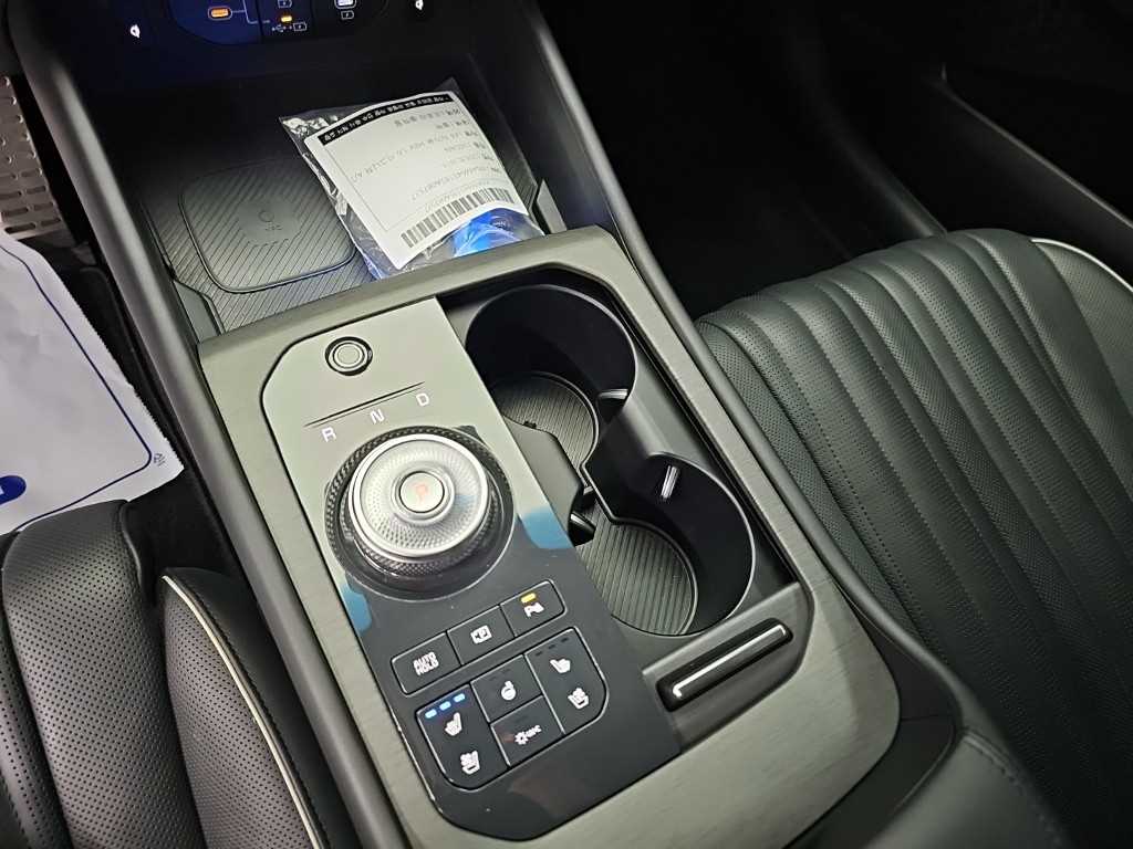 Kia K8 — photo 08