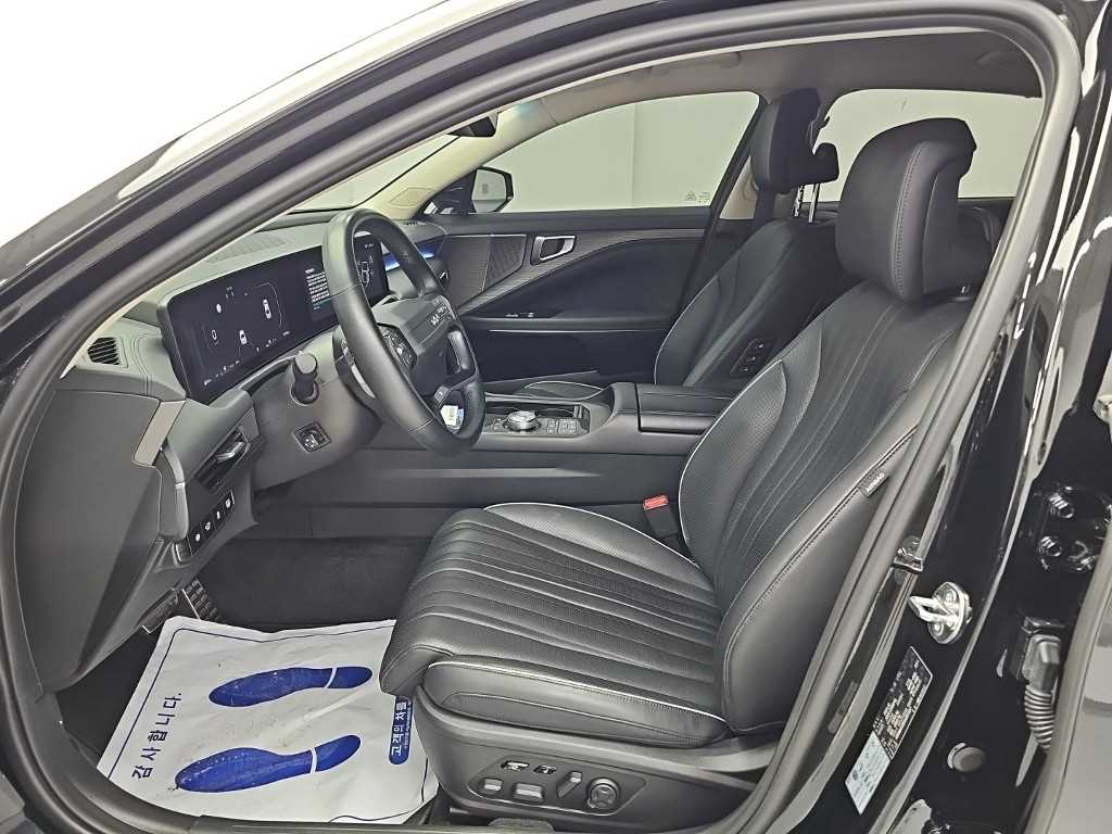Kia K8 — photo 11
