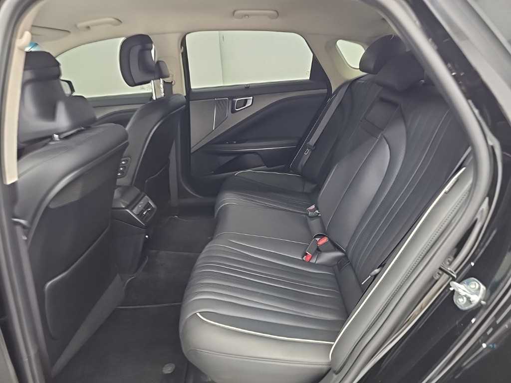 Kia K8 — photo 12