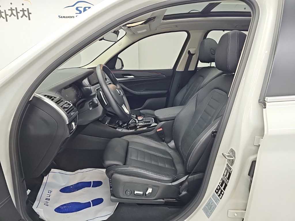 BMW X3 — photo 11
