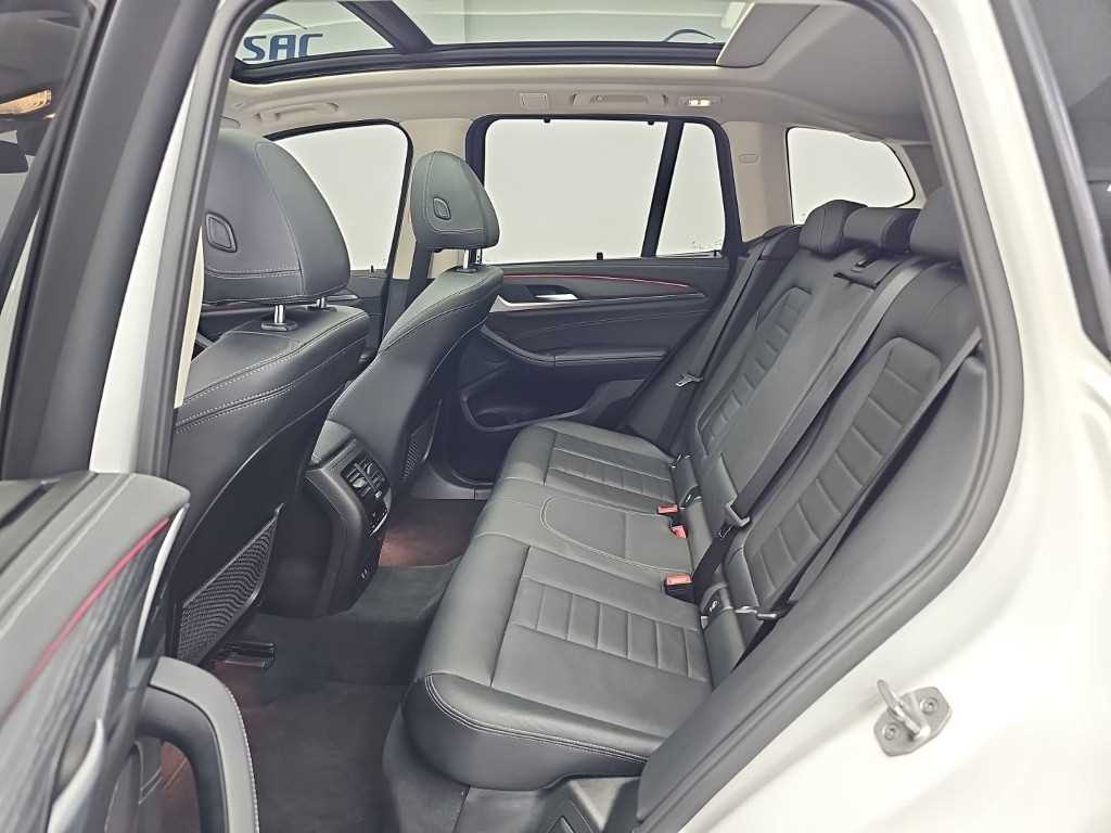 BMW X3 — photo 12