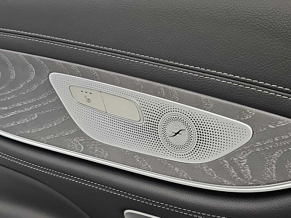 Mercedes-Benz CLS-Class — photo 14