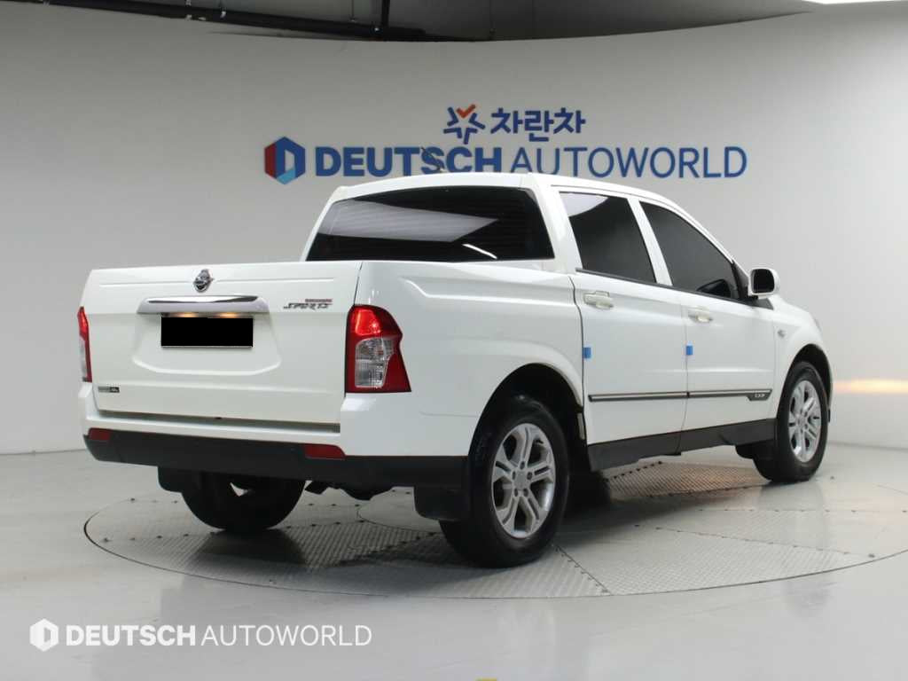 KGM KORANDO — photo 02