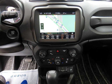 Jeep Renegade — photo 13