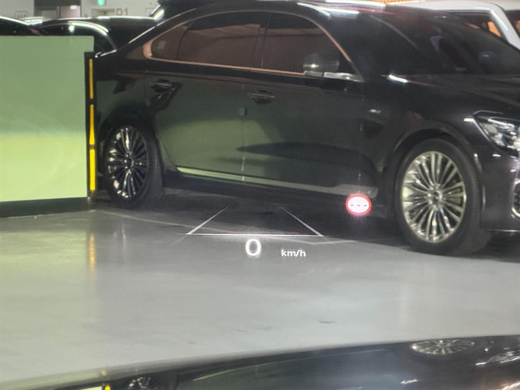 Genesis G80 — photo 10