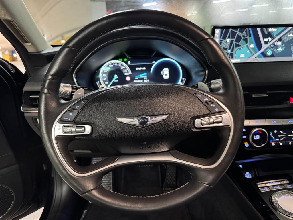 Genesis G80 — photo 11