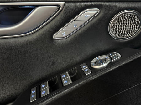 Genesis G80 — photo 17