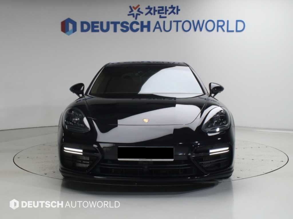 Porsche Panamera — photo 03