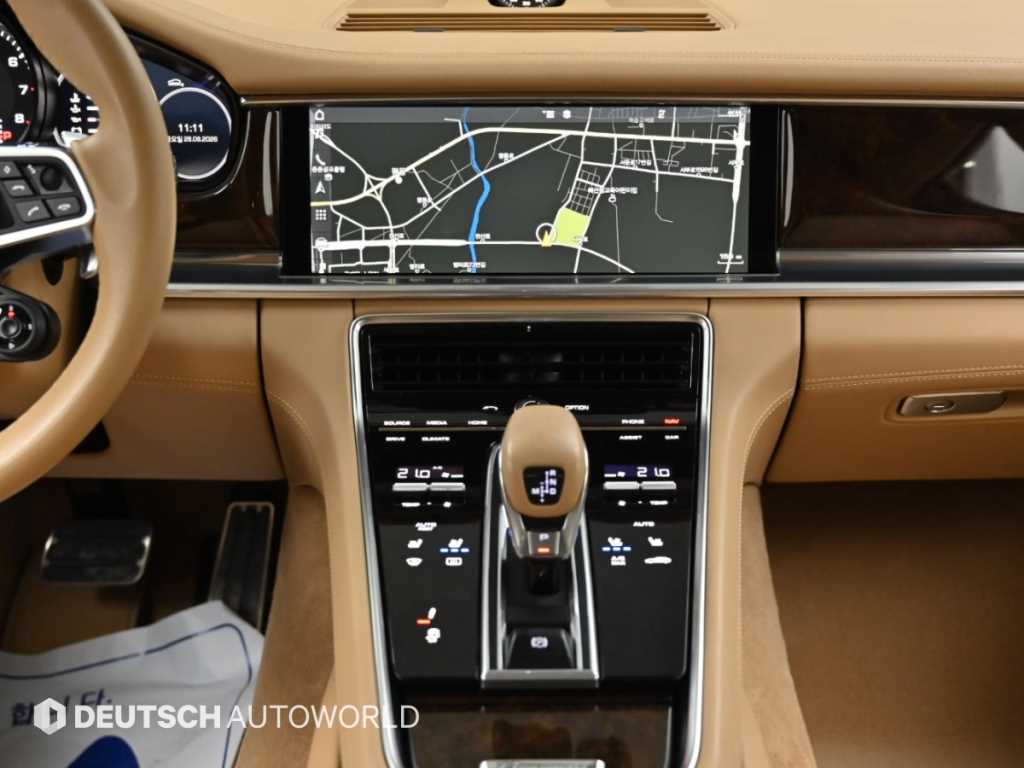 Porsche Panamera — photo 14