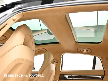 Porsche Panamera — photo 18