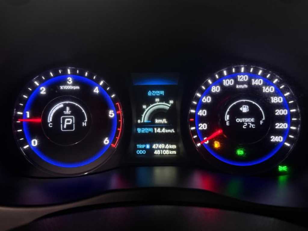 Hyundai i40 — photo 09