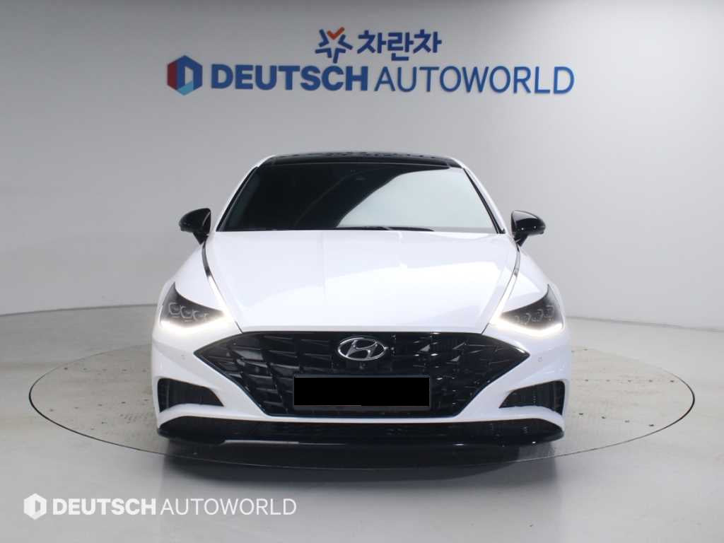 Hyundai Sonata — photo 03