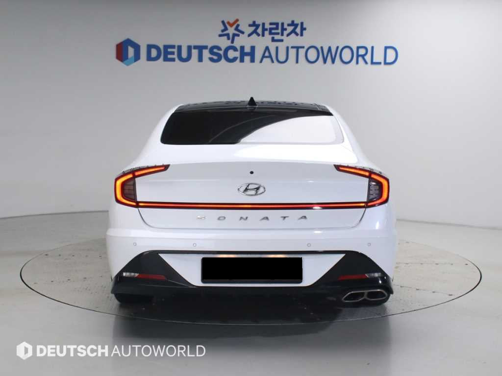 Hyundai Sonata — photo 04