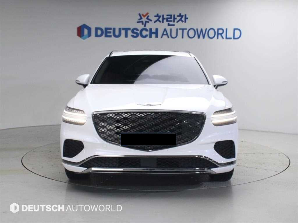 Genesis GV70 — photo 03