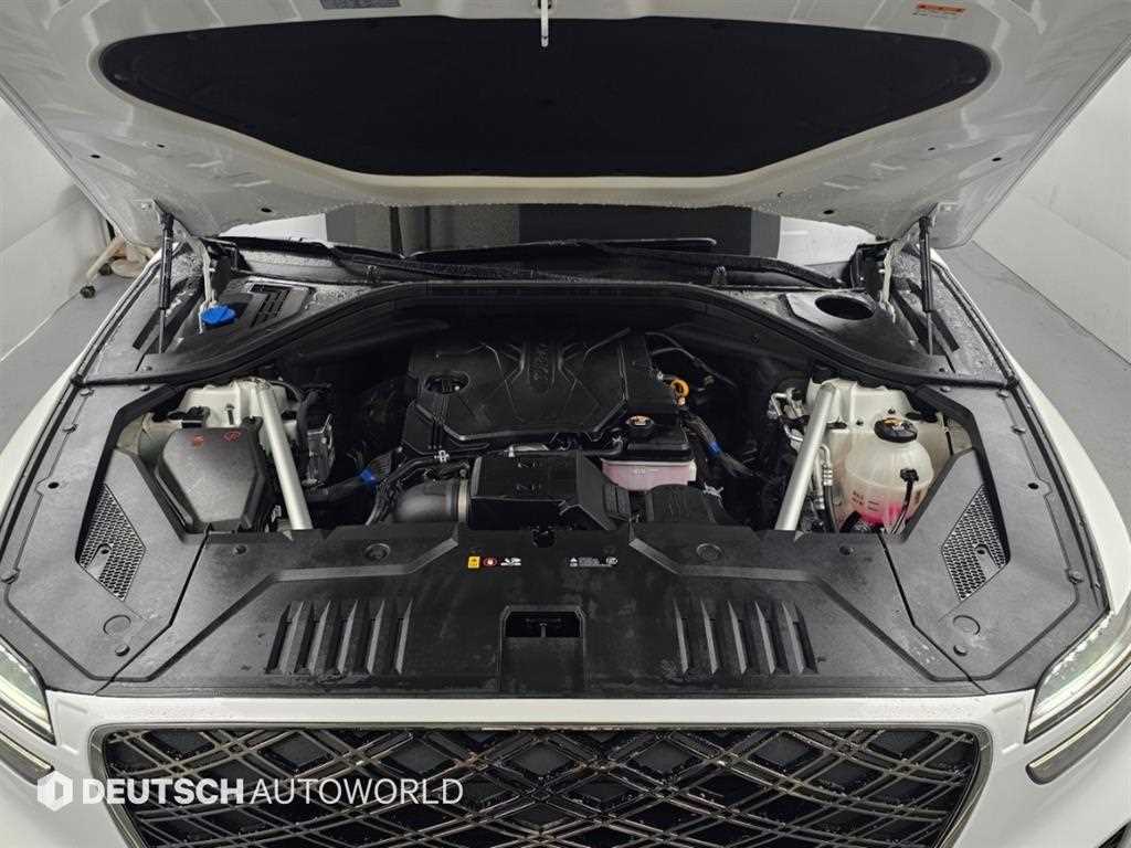 Genesis GV70 — photo 06