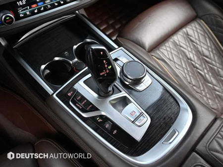 BMW 7-Series — photo 09