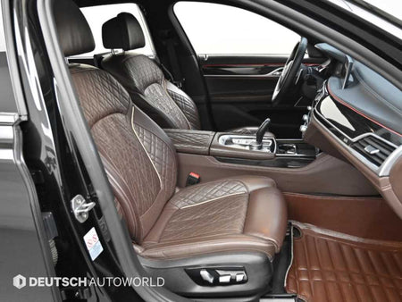 BMW 7-Series — photo 10