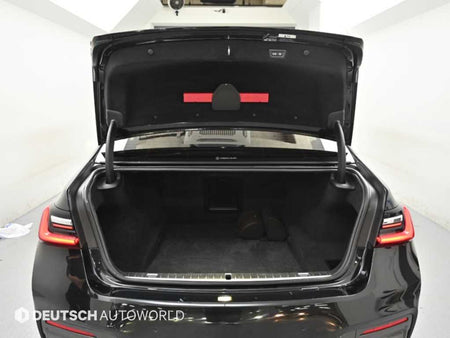 BMW 7-Series — photo 19