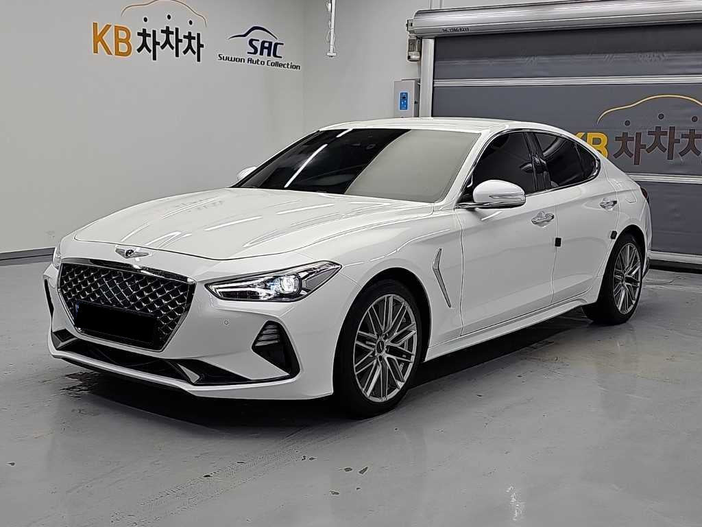 Genesis G70 — photo 01