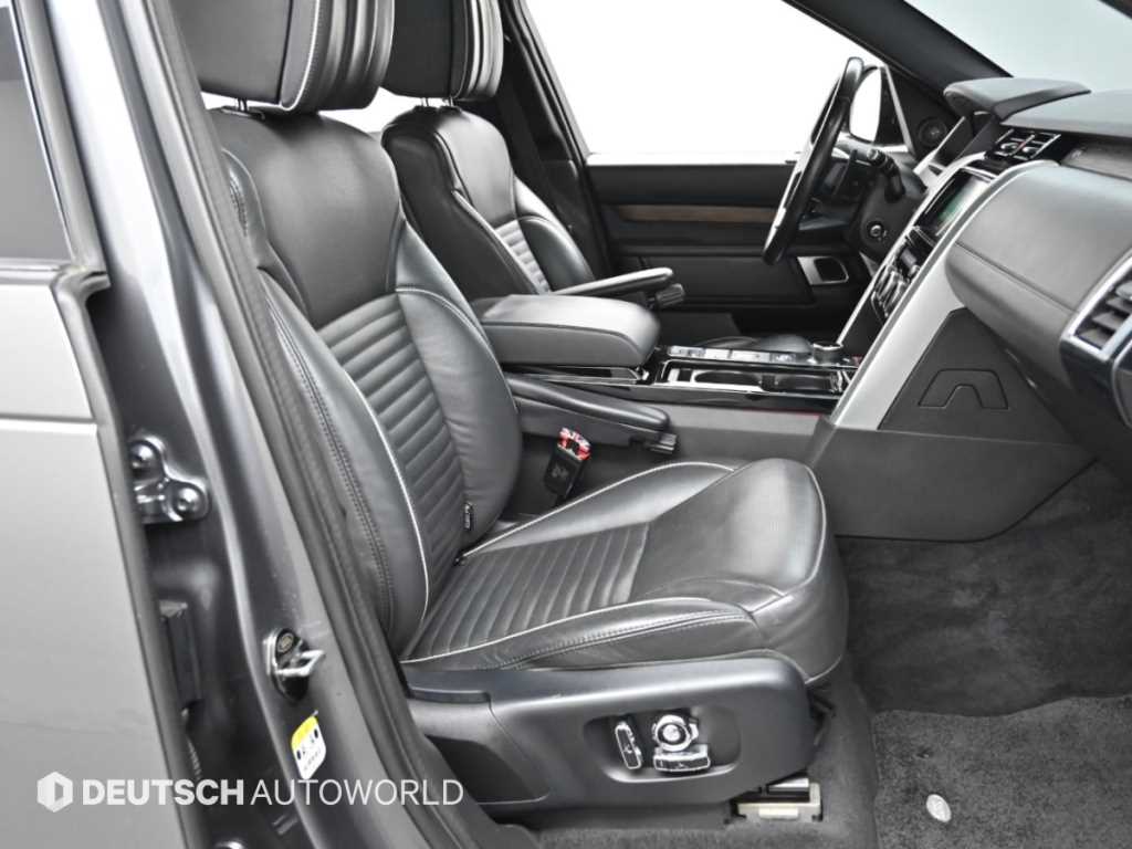 Land Rover Discovery — photo 10