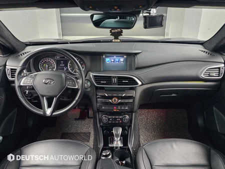 Infiniti QX30 — photo 07