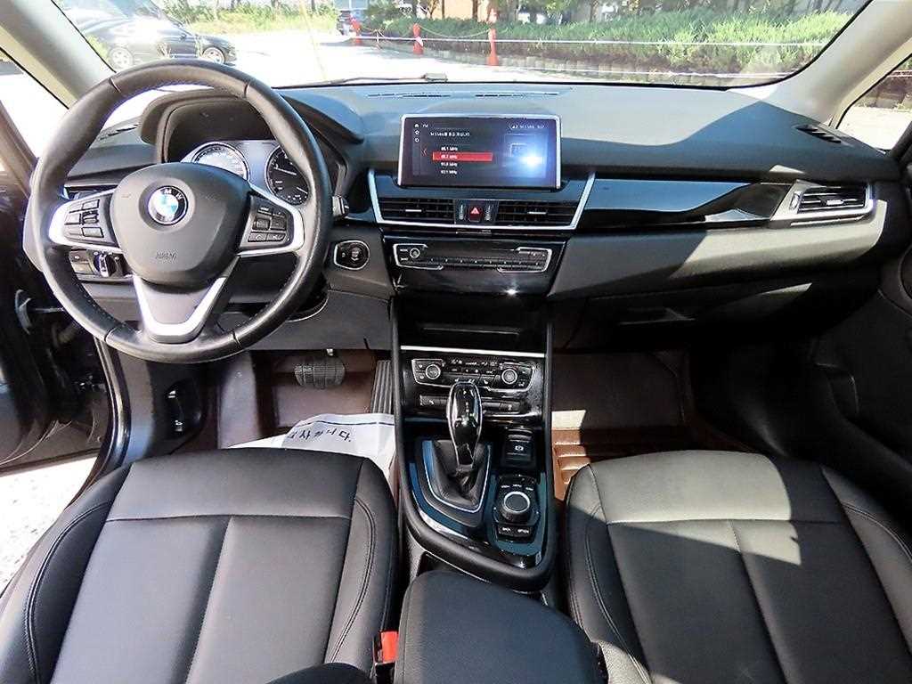 BMW 2-Series — photo 07