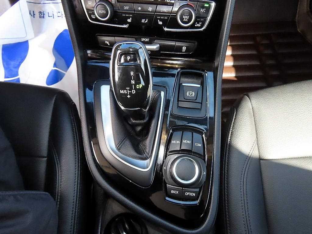BMW 2-Series — photo 10