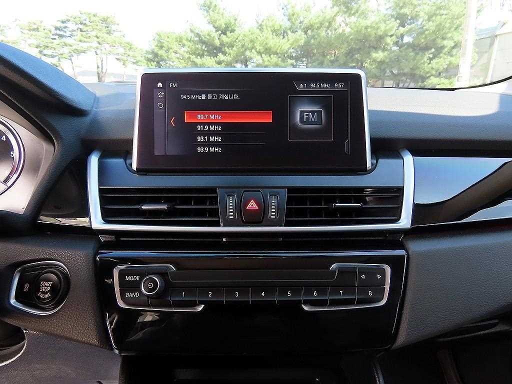 BMW 2-Series — photo 12