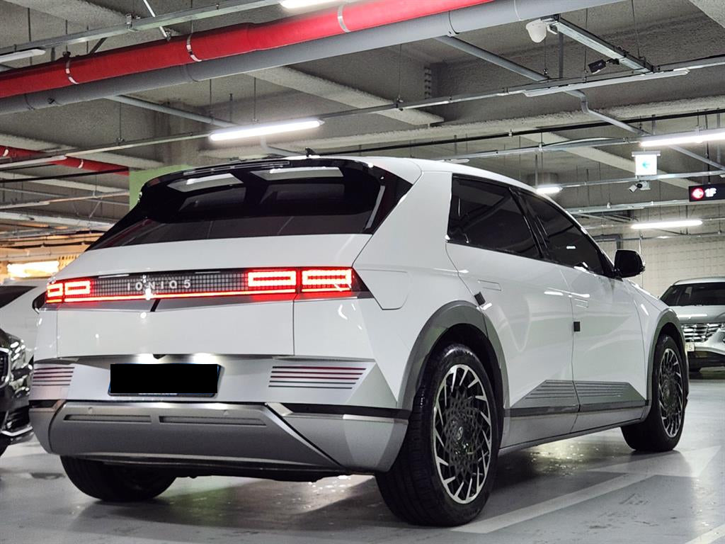Hyundai Ioniq5 — photo 04