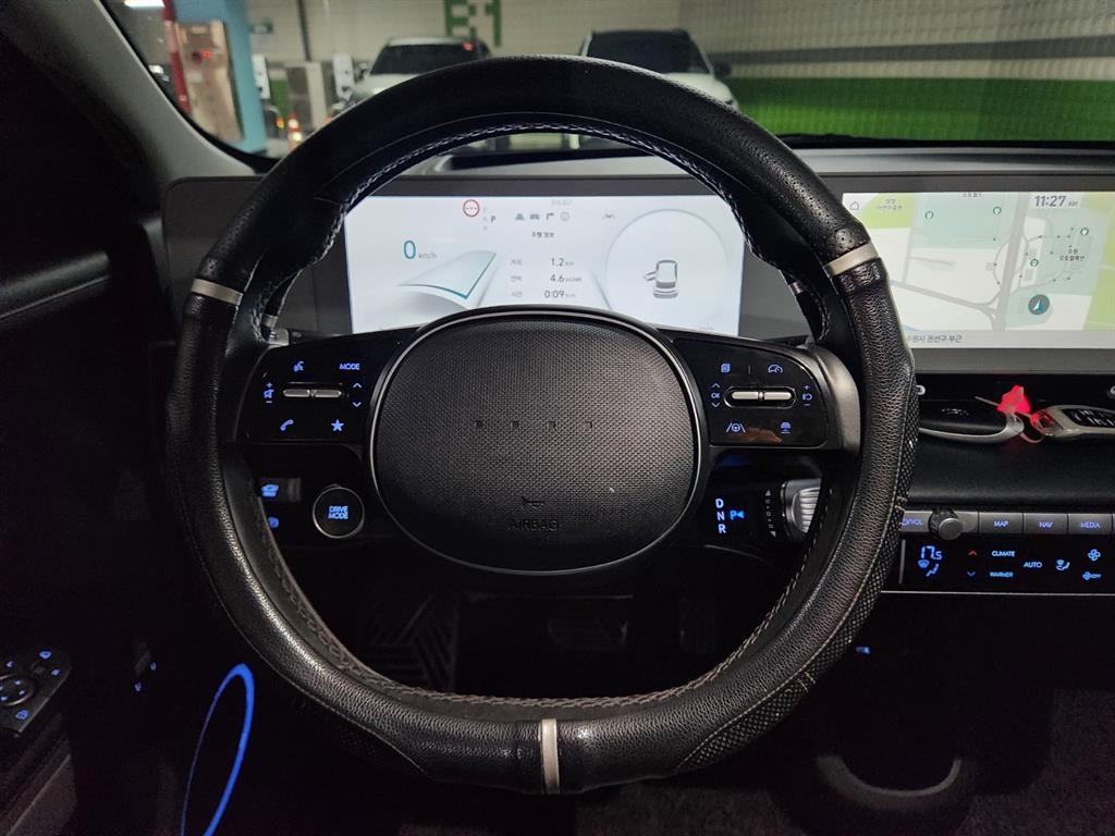Hyundai Ioniq5 — photo 11