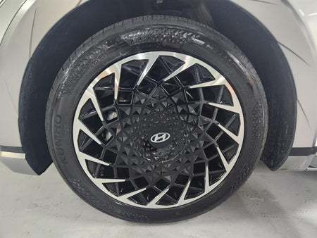 Hyundai Ioniq5 — photo 19