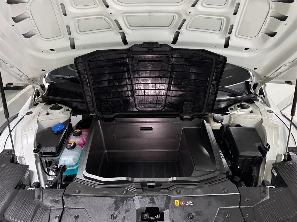 Hyundai Ioniq5 — photo 20