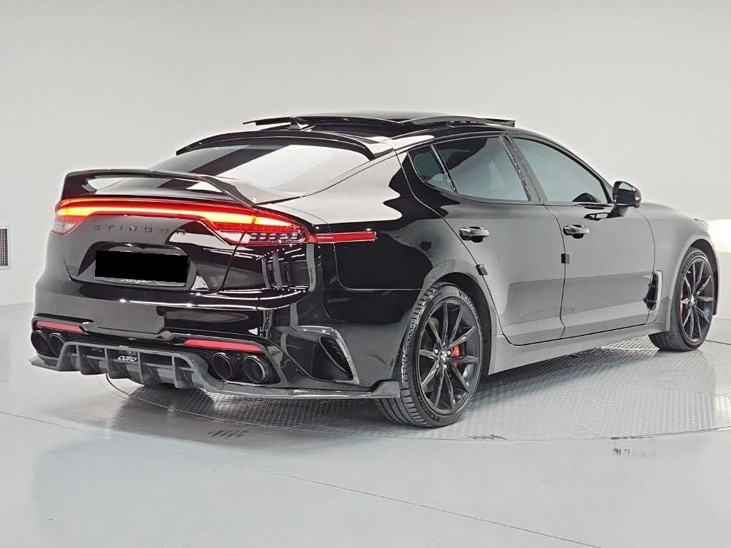 Kia Stinger — photo 04