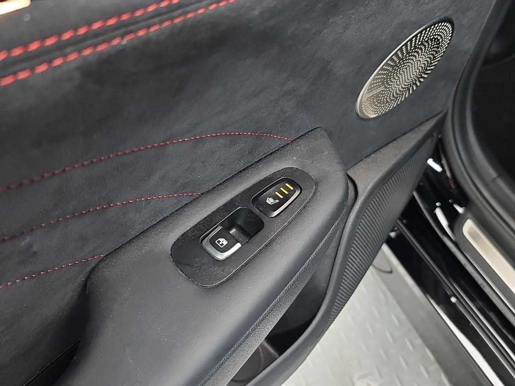 Kia Stinger — photo 13