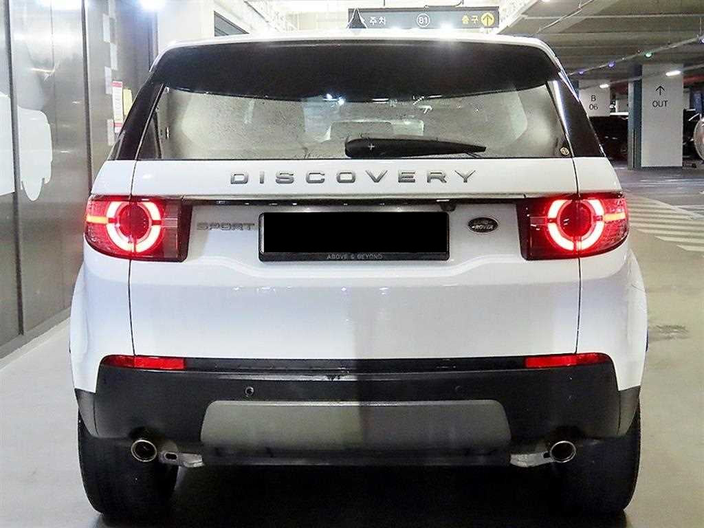 Land Rover Discovery Sport — photo 05