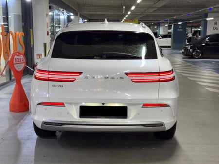 Genesis GV70 — photo 05