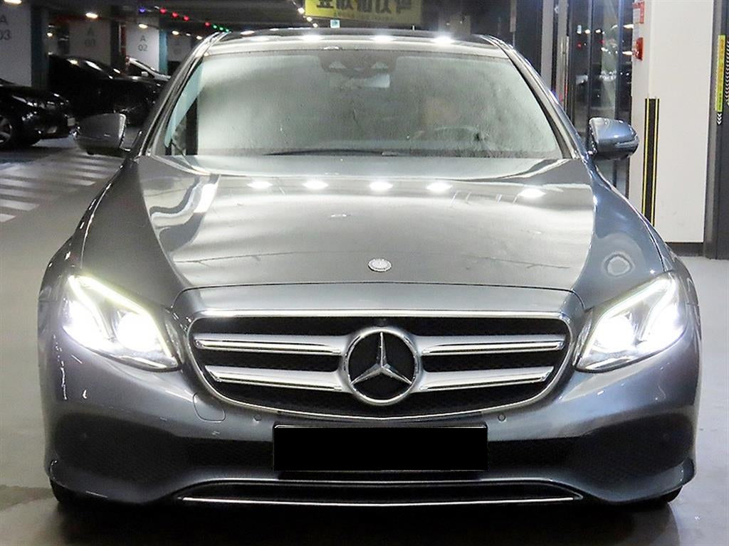 Mercedes-Benz E-Class — photo 02