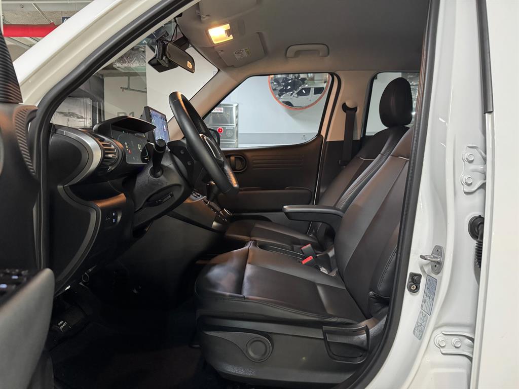 Hyundai Casper — photo 06