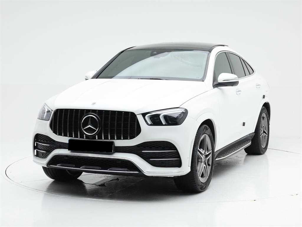 Mercedes-Benz GLE-Class — photo 01