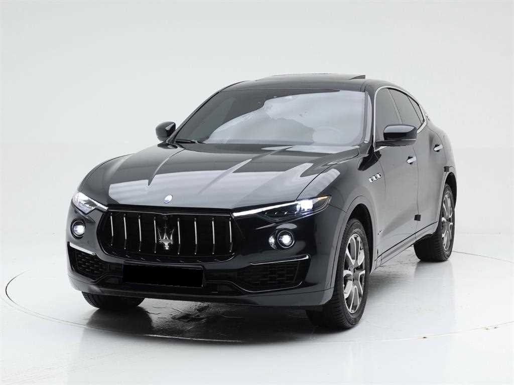 Maserati Levante — photo 01