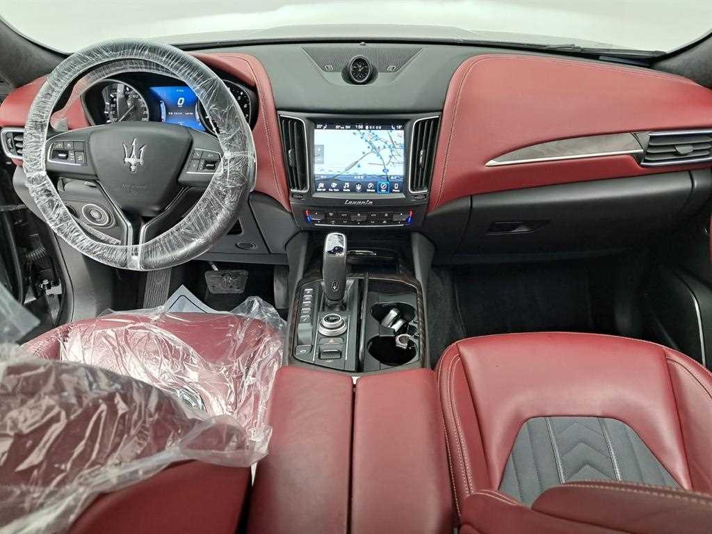 Maserati Levante — photo 06