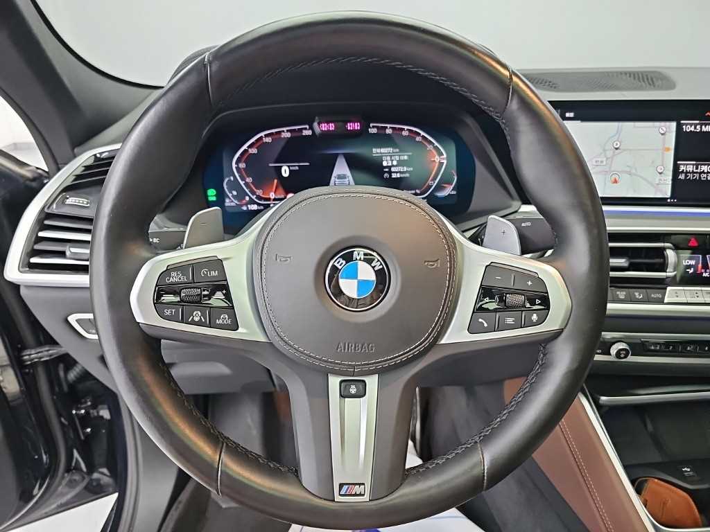 BMW X6 — photo 09