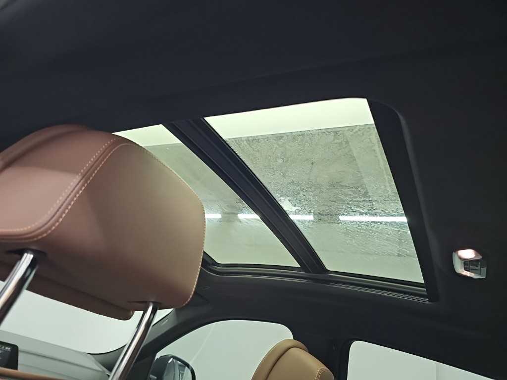 BMW X6 — photo 14