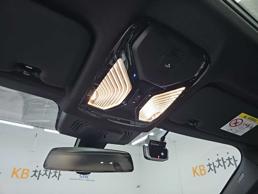 BMW X6 — photo 17