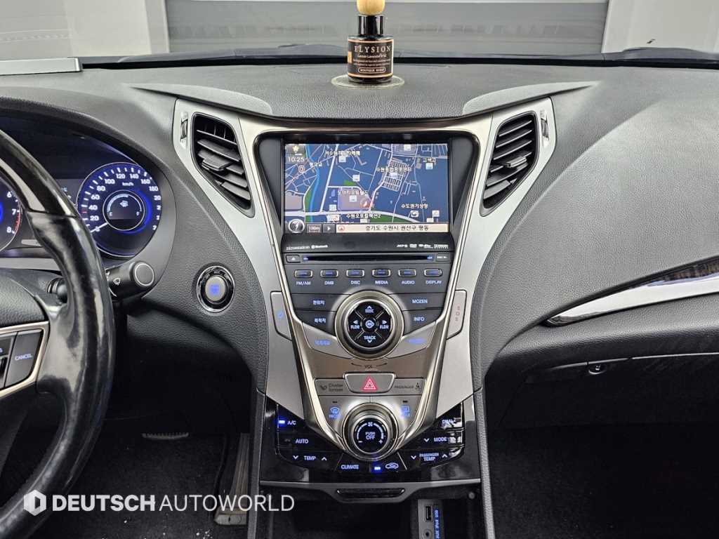 Hyundai Grandeur — photo 14