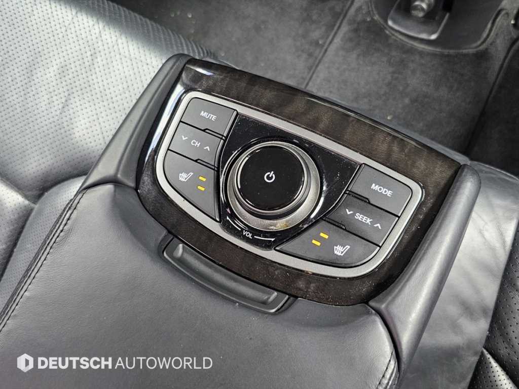 Hyundai Grandeur — photo 16